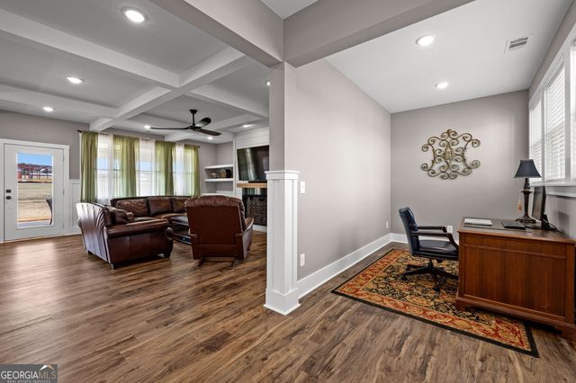 404 Whipple Avenue, Williamson, GA 30292