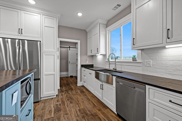 404 Whipple Avenue, Williamson, GA 30292