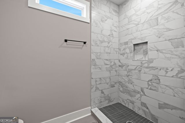 404 Whipple Avenue, Williamson, GA 30292