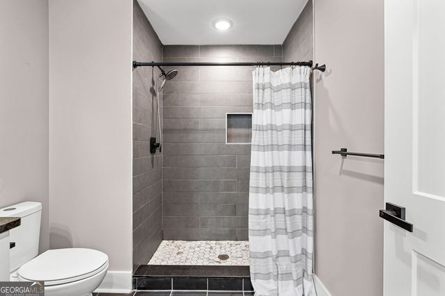 404 Whipple Avenue, Williamson, GA 30292