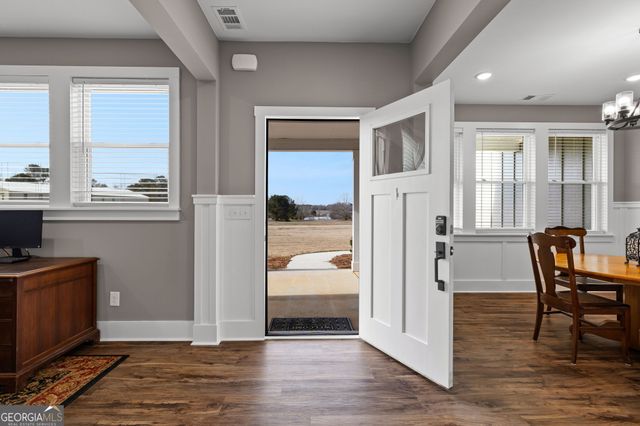 404 Whipple Avenue, Williamson, GA 30292