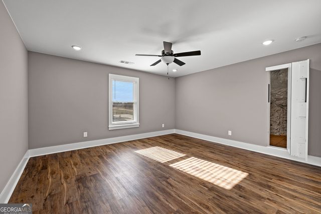 404 Whipple Avenue, Williamson, GA 30292