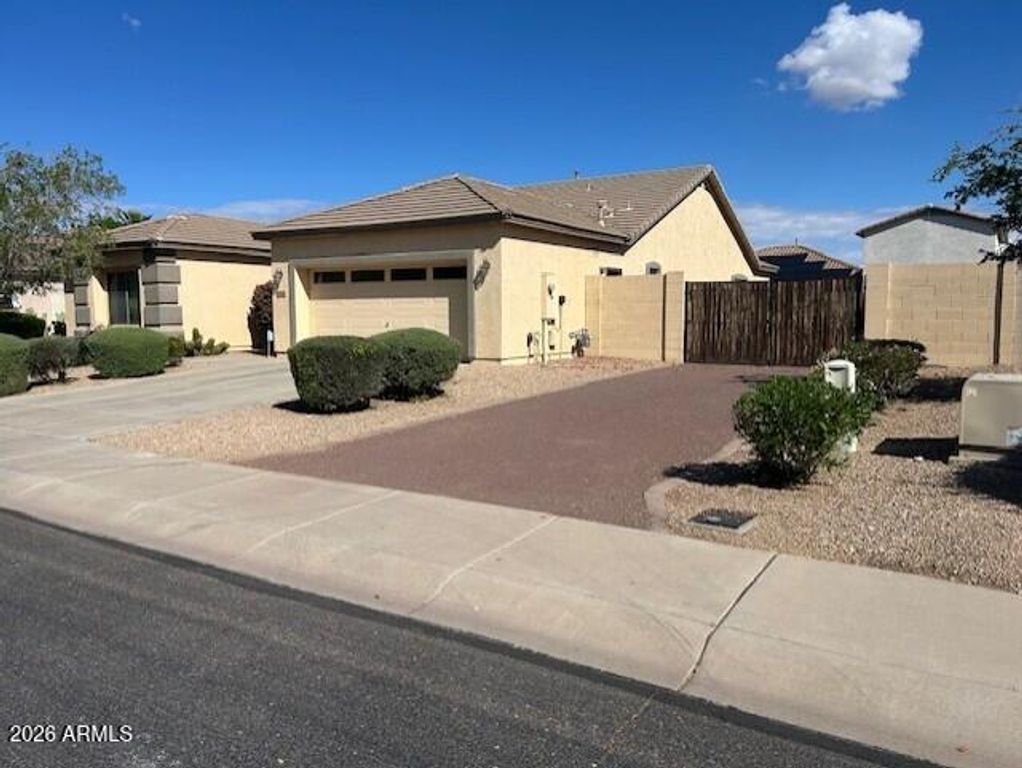 18324 W OREGON Avenue, Litchfield Park, AZ 85340 — photo 2