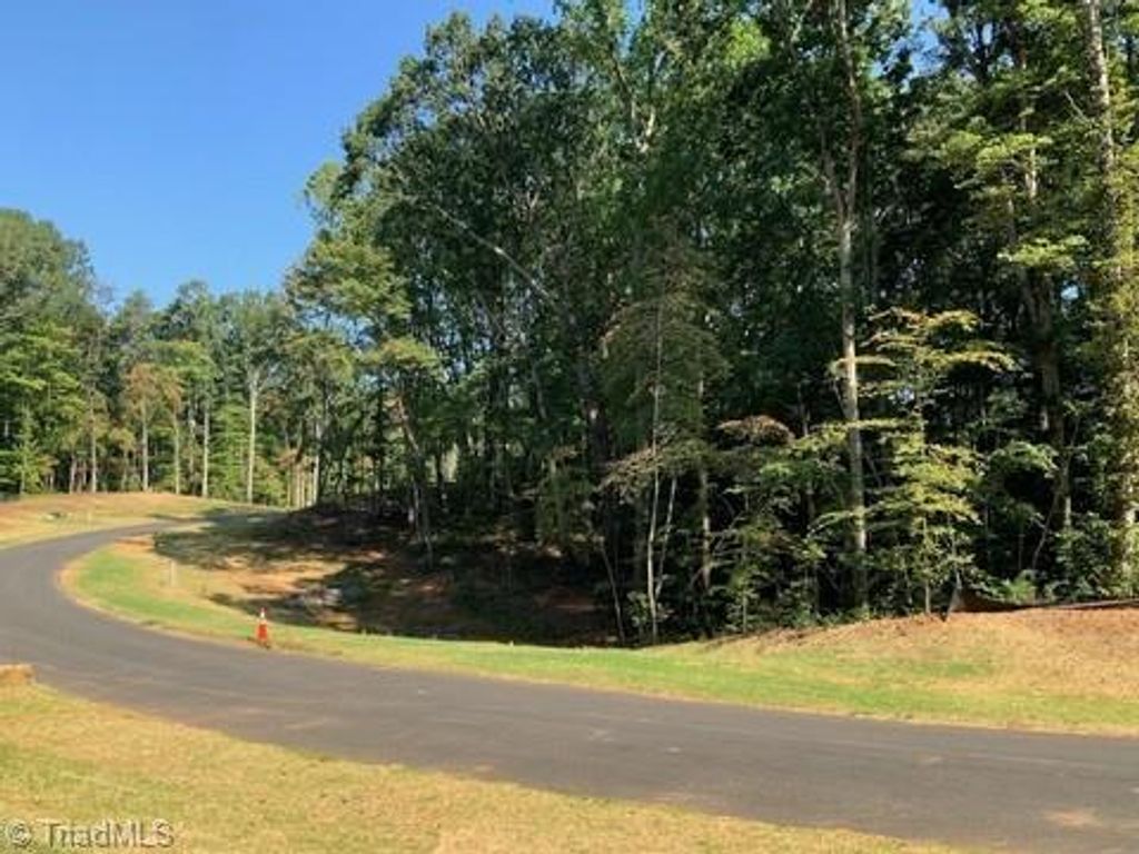 7526 Whisper Hollow Lane, Lewisville, NC 27023
