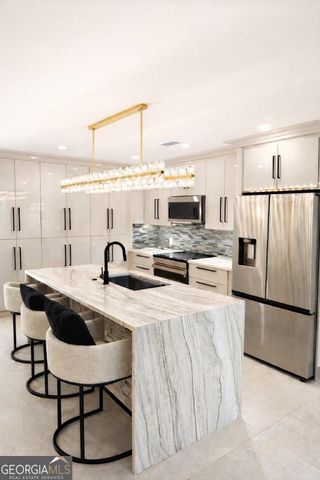724 Bellemeade Avenue NW, Atlanta, GA 30318