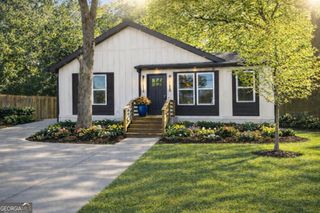 724 Bellemeade Avenue NW, Atlanta, GA 30318