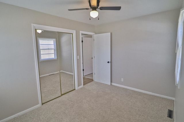 2318 W Heuett St, Wichita, KS 67217