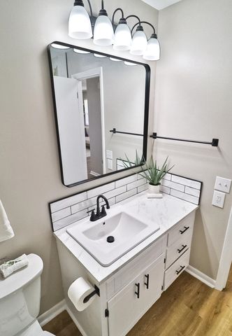 2318 W Heuett St, Wichita, KS 67217