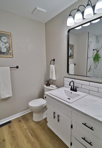 2318 W Heuett St, Wichita, KS 67217