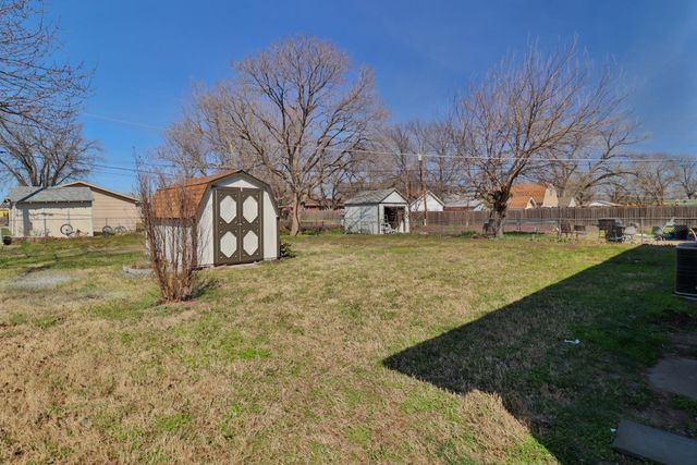 2318 W Heuett St, Wichita, KS 67217