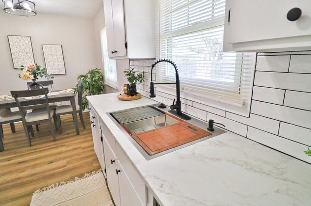 2318 W Heuett St, Wichita, KS 67217