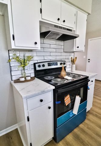 2318 W Heuett St, Wichita, KS 67217