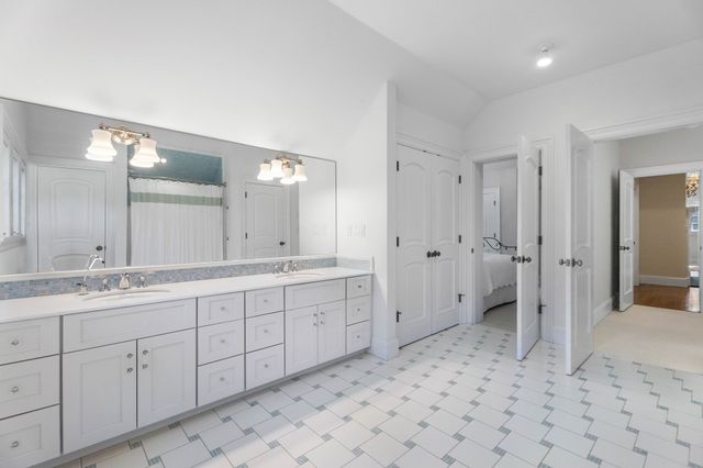 3 Tower Field Lane, Lincoln, MA 01773