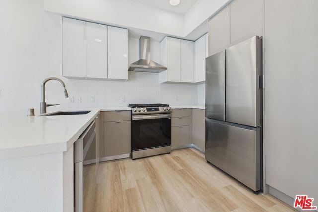 9900 Venice 609, Culver City, CA 90232