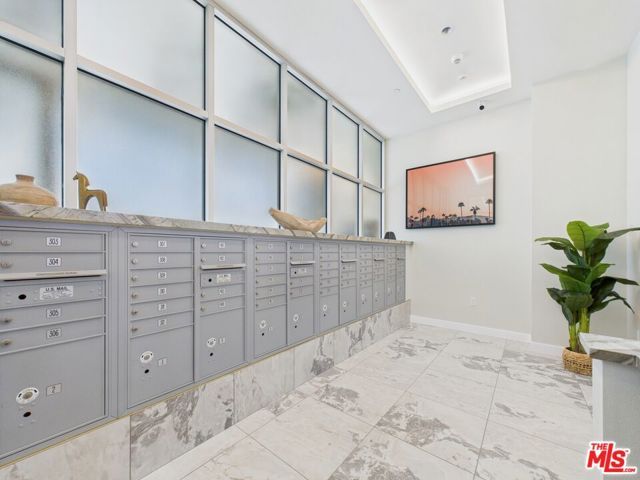 9900 Venice 609, Culver City, CA 90232