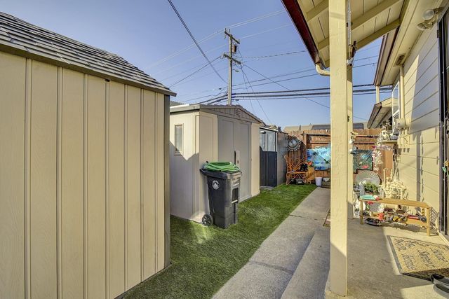 730 W Sunset Blvd, Hayward, CA 94541