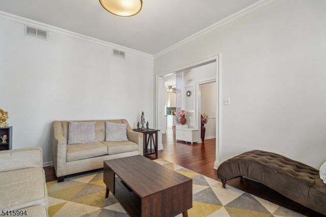 36 Murphy Drive, Bridgewater Twp., NJ 08807