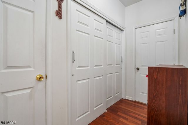 36 Murphy Drive, Bridgewater Twp., NJ 08807