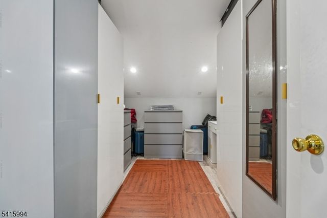 36 Murphy Drive, Bridgewater Twp., NJ 08807