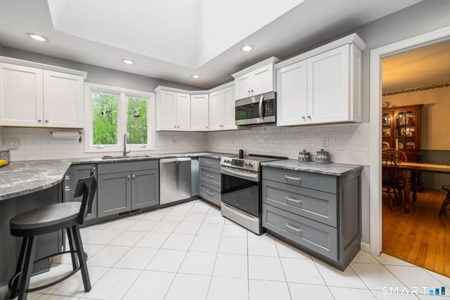 148 Colonial Drive, Southbury, CT 06488