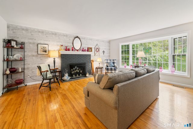148 Colonial Drive, Southbury, CT 06488