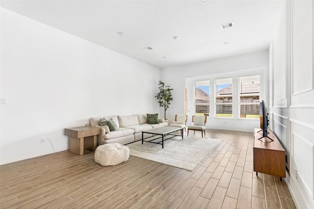 9423 Pelican Cliff Court, Porter, TX 77365