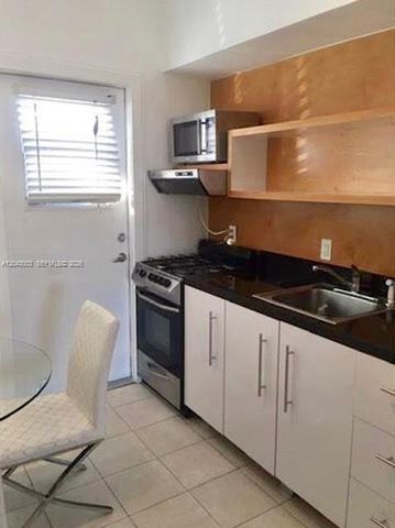 503 74th Street B3, Miami Beach, FL 33141