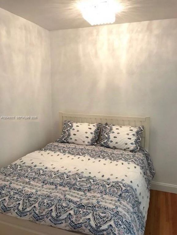 503 74th Street B3, Miami Beach, FL 33141