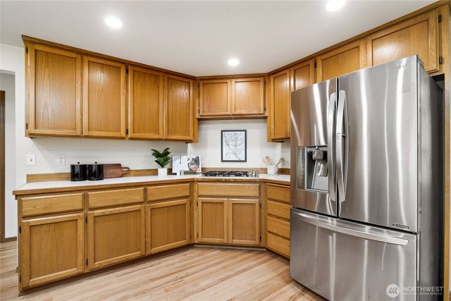 2138 221st Place NE, Sammamish, WA 98074