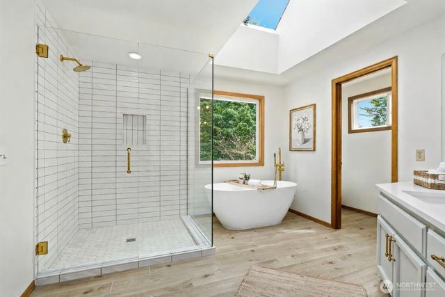 2138 221st Place NE, Sammamish, WA 98074