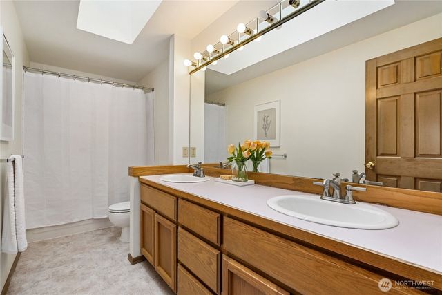 2138 221st Place NE, Sammamish, WA 98074