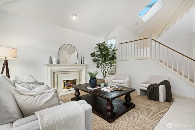 2138 221st Place NE, Sammamish, WA 98074