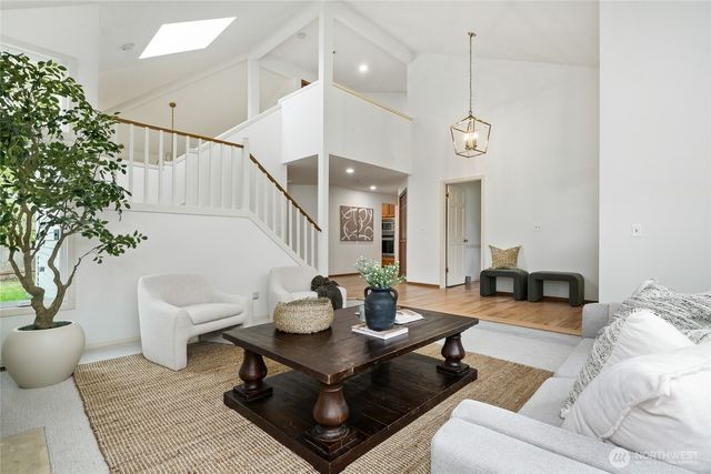 2138 221st Place NE, Sammamish, WA 98074