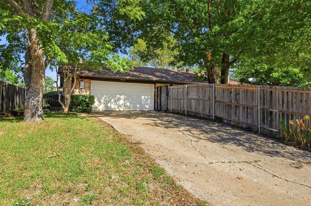 1826 Skyline Drive, Sherman, TX 75092