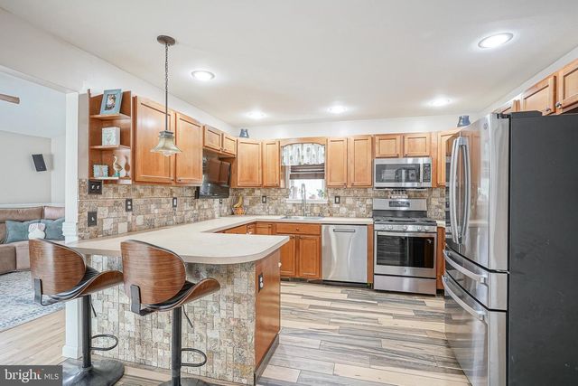 38 CLIFFORD AVE, West Deptford, NJ 08093