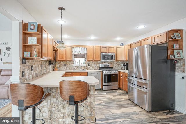 38 CLIFFORD AVE, West Deptford, NJ 08093