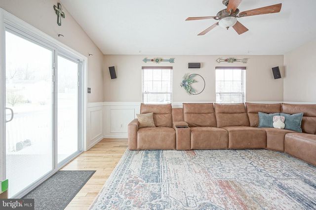 38 CLIFFORD AVE, West Deptford, NJ 08093