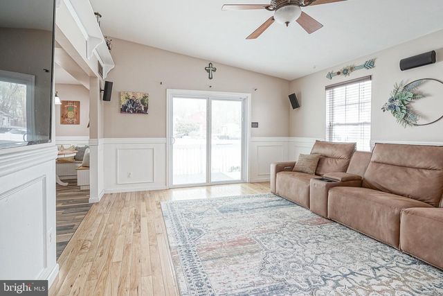 38 CLIFFORD AVE, West Deptford, NJ 08093