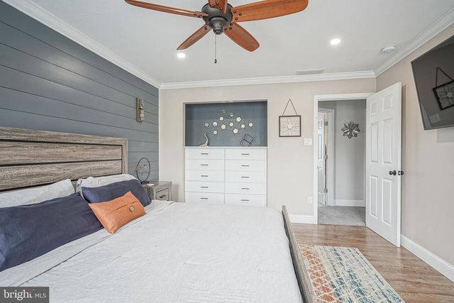 38 CLIFFORD AVE, West Deptford, NJ 08093