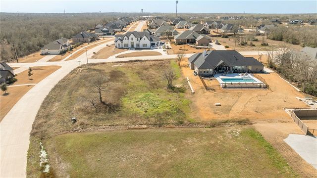 4405 Williams Creek Drive, College Station, TX 77845