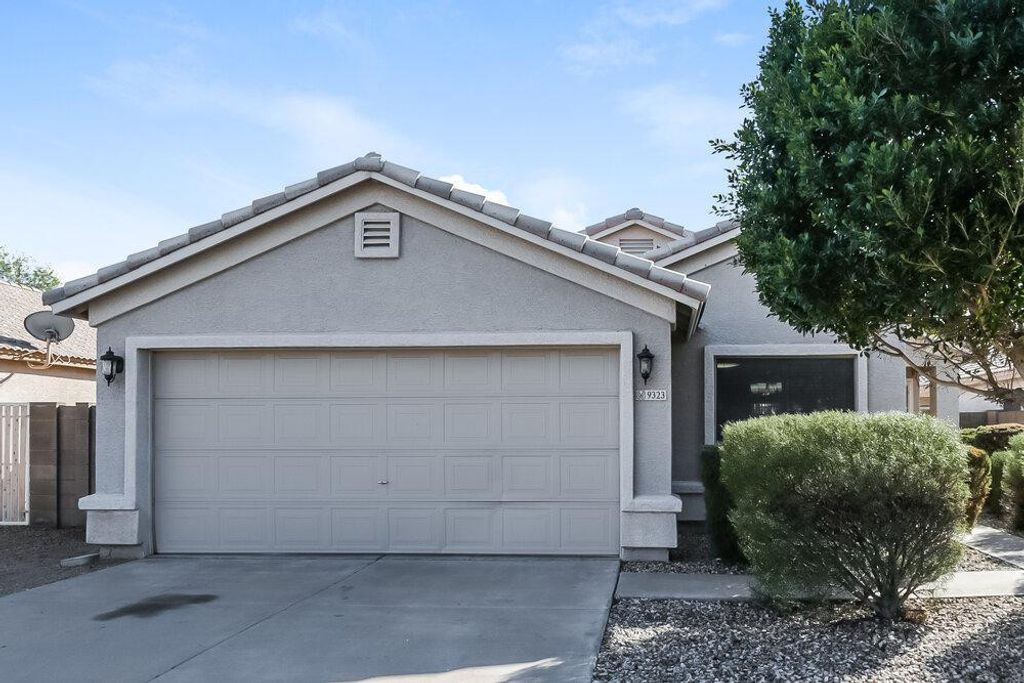 9323 W Ironwood Drive, Peoria, AZ 85345