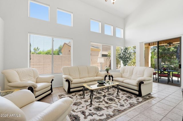 2015 W Olive Way, Chandler, AZ 85248
