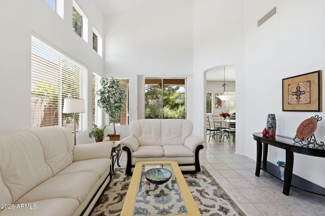 2015 W Olive Way, Chandler, AZ 85248