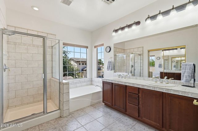2015 W Olive Way, Chandler, AZ 85248