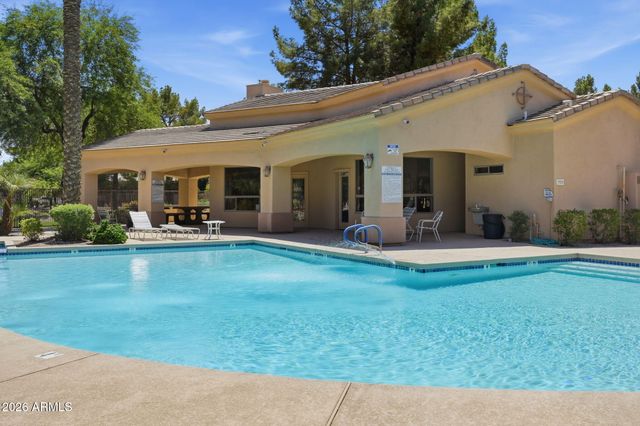 2015 W Olive Way, Chandler, AZ 85248