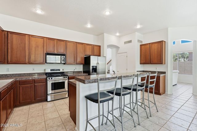2015 W Olive Way, Chandler, AZ 85248