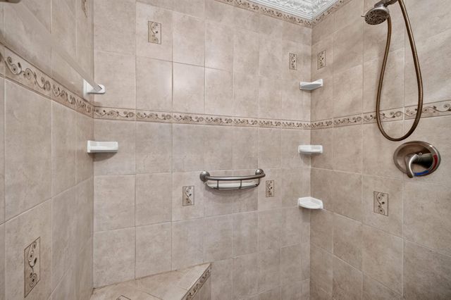 3040 NE 16th Avenue 110, Oakland Park, FL 33334