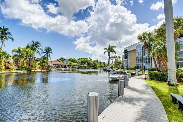 3040 NE 16th Avenue 110, Oakland Park, FL 33334