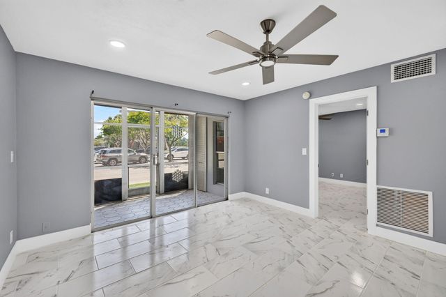3040 NE 16th Avenue 110, Oakland Park, FL 33334