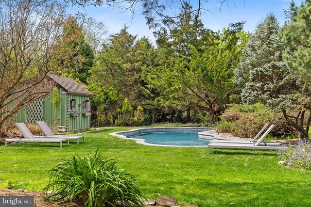 65 COVERED BRIDGE RD, New Hope, PA 18938